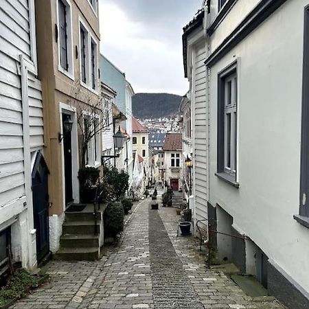 Cozy Apartment In Popular Street Bergen Zewnętrze zdjęcie