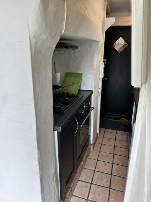 Cozy Apartment In Popular Street Bergen Zewnętrze zdjęcie