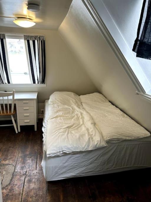 Cozy Apartment In Popular Street Bergen Zewnętrze zdjęcie